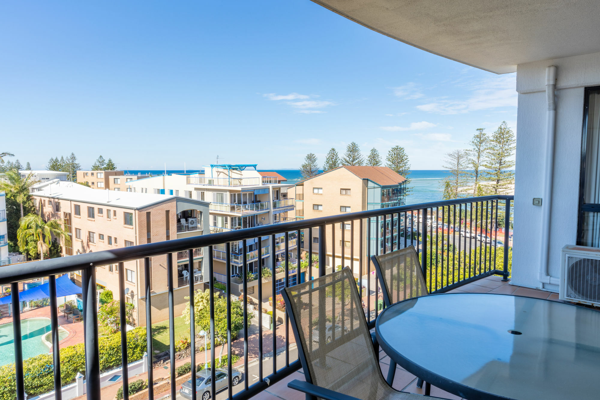 Belaire Place Motel Apartments Caloundra Exterior photo