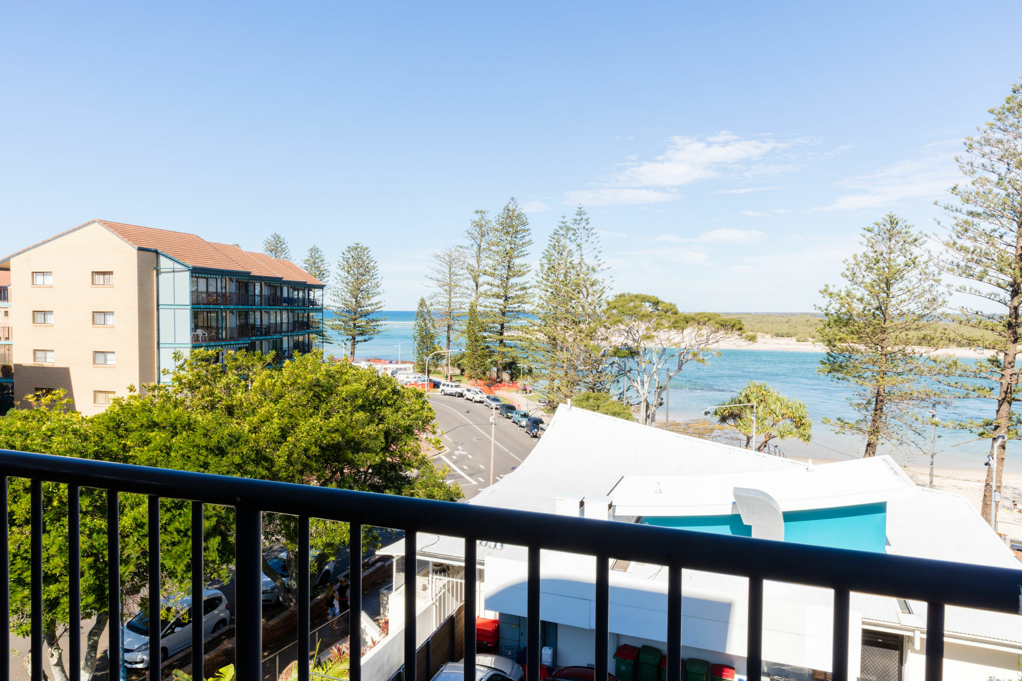 Belaire Place Motel Apartments Caloundra Exterior photo