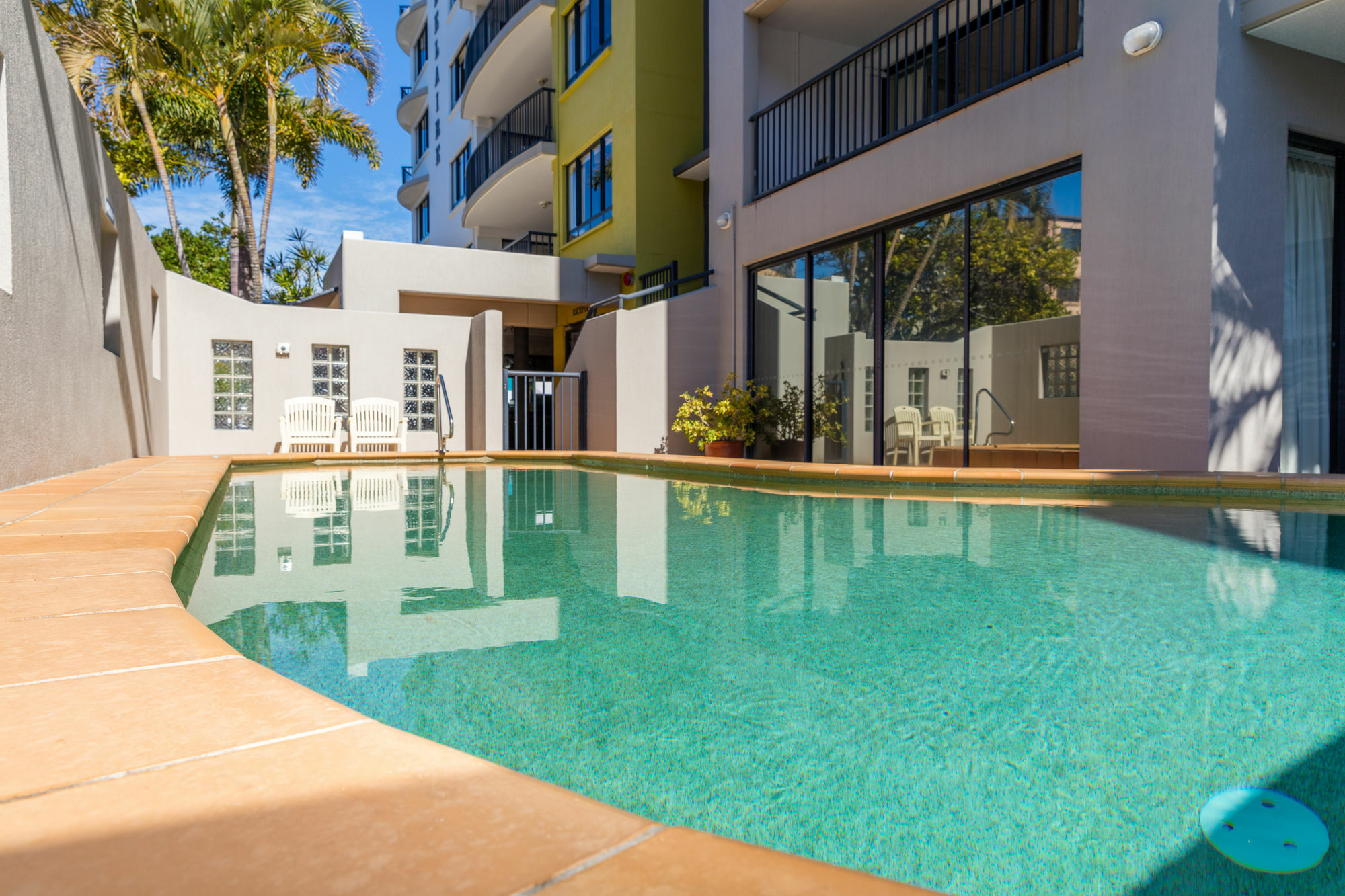 Belaire Place Motel Apartments Caloundra Exterior photo