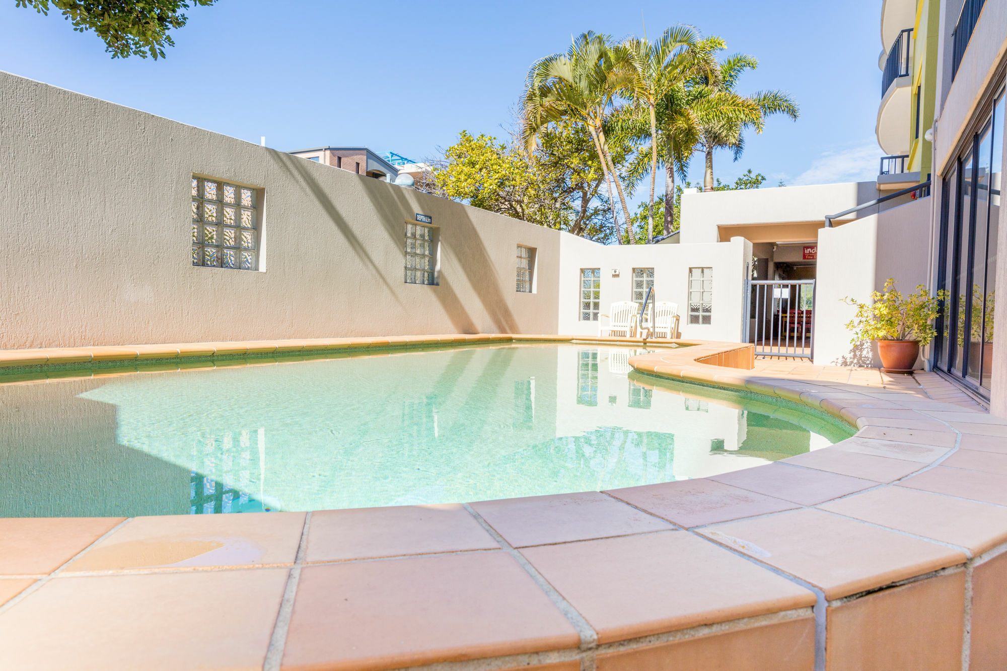 Belaire Place Motel Apartments Caloundra Exterior photo